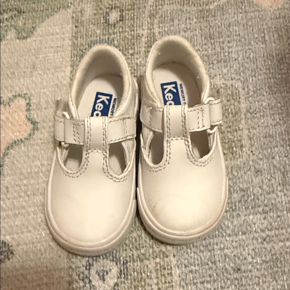 GIRLS' KEDS INFANT & TODDLER & LITTLE KID DAPHNE T-STRAP CASUAL
